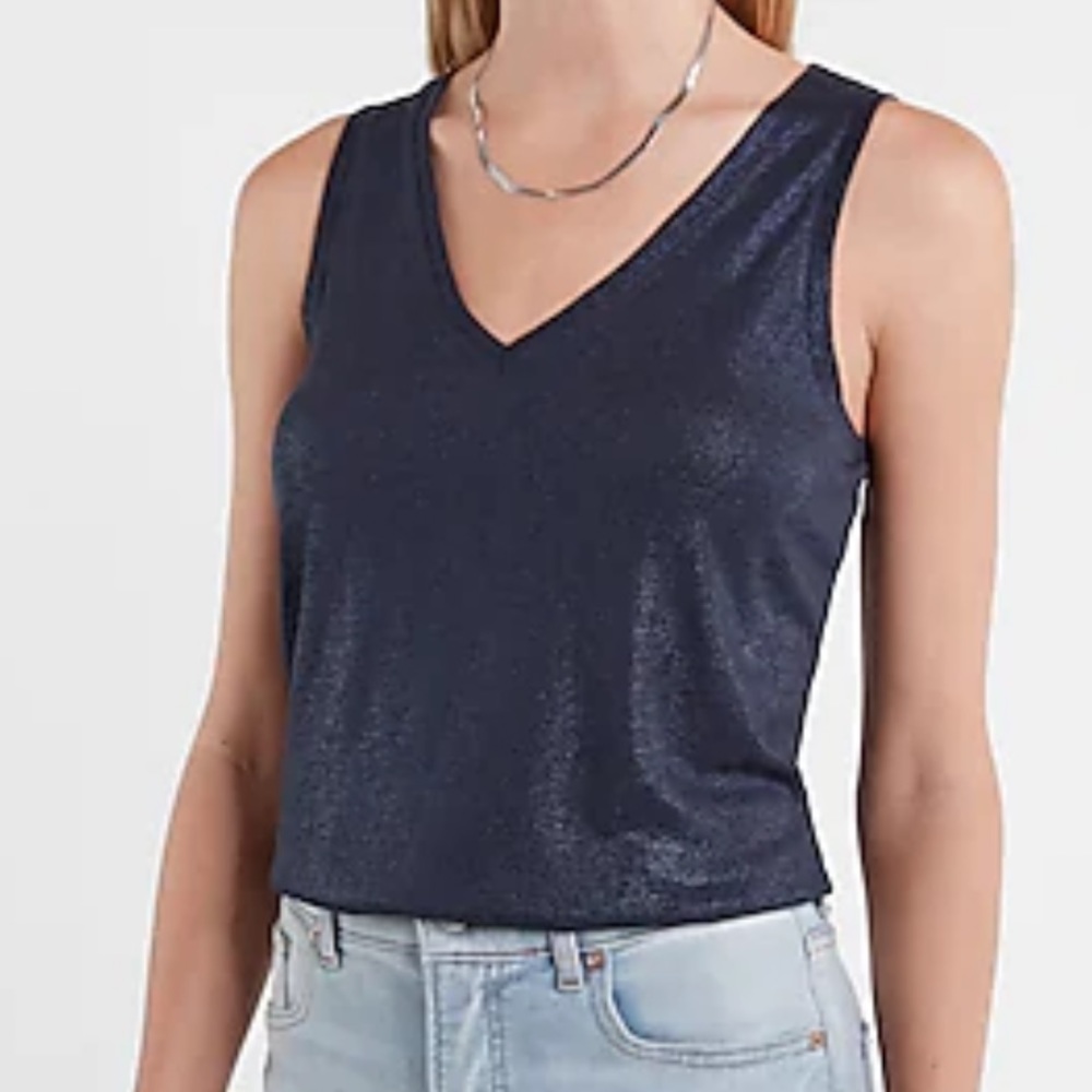 NWOT Express Women’s Skimming Textured V-Neck Tank, Size Small, Navy Blue